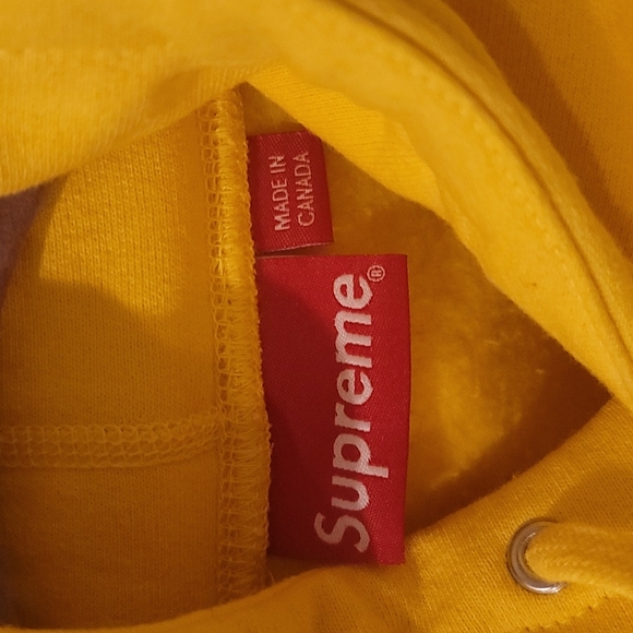 Supreme hoodie - Picture 3 of 4